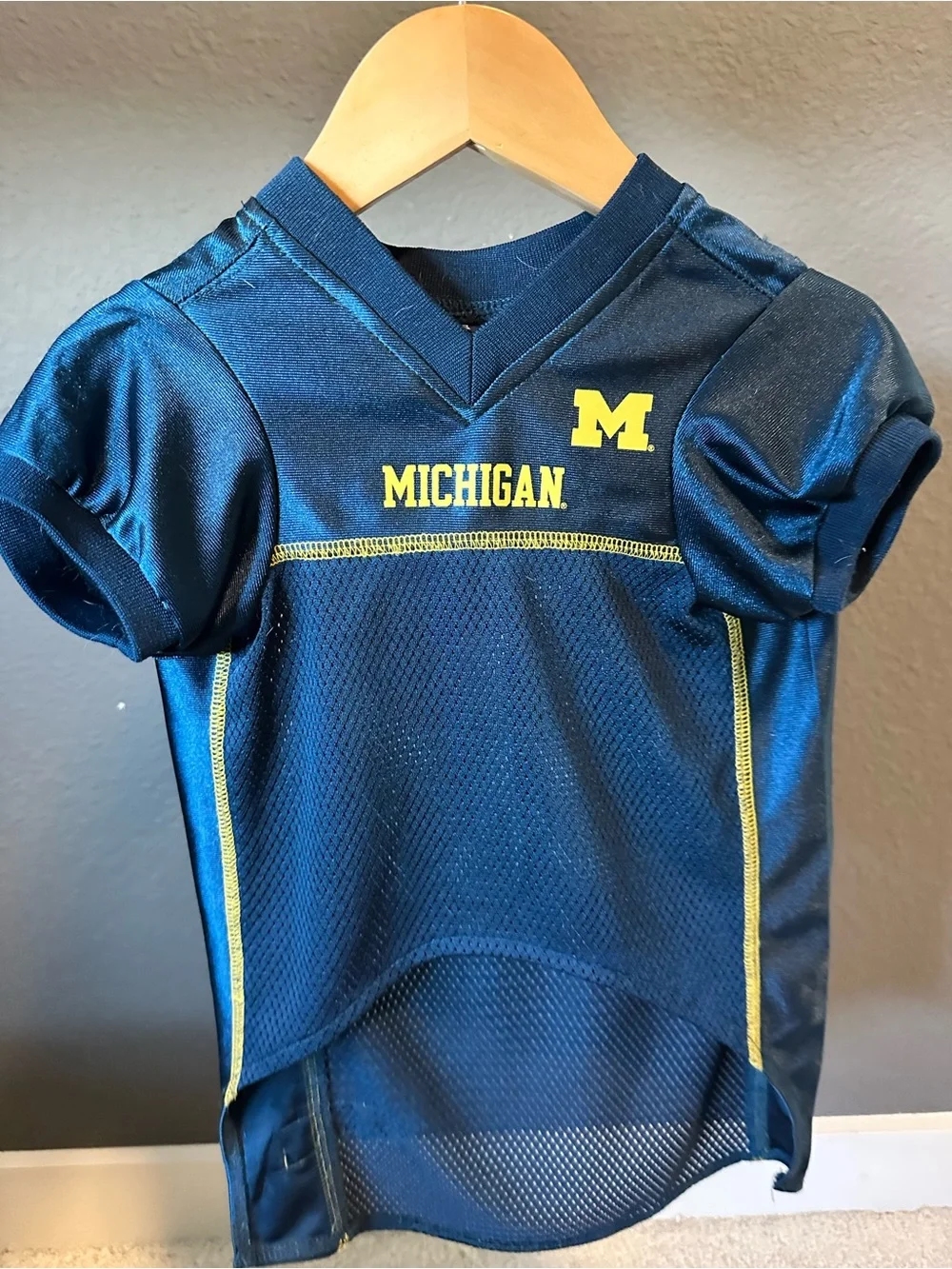 Wolverine large lettering contrasting